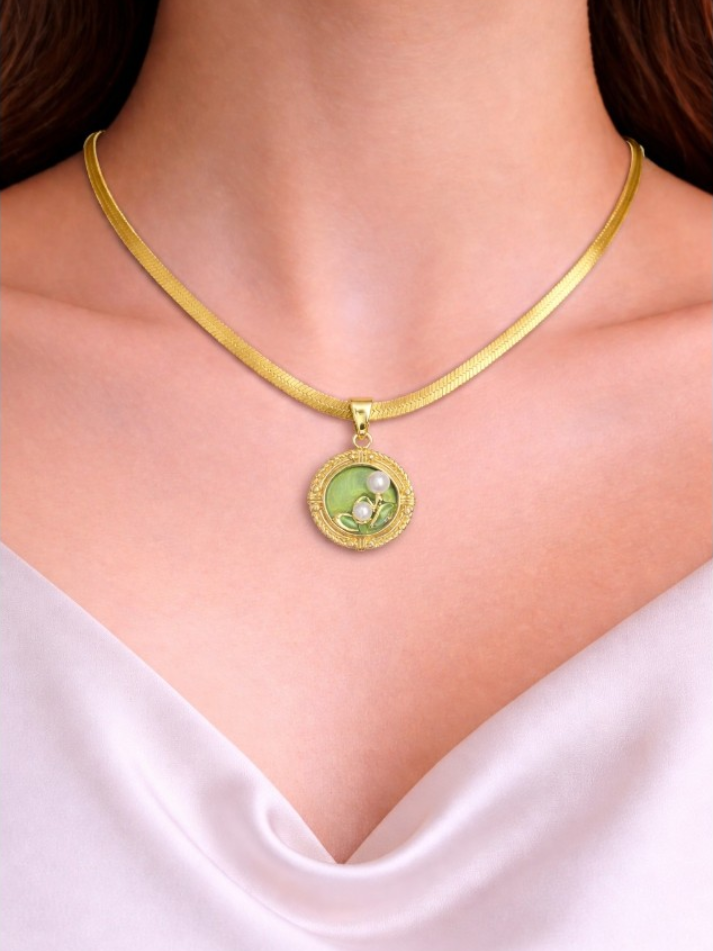 Verdant Pearl Bloom necklace