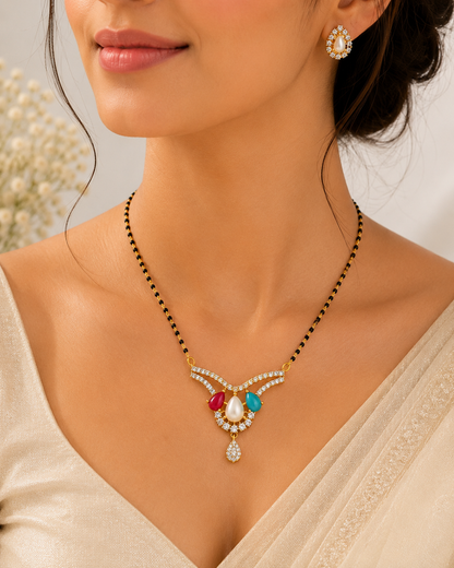 Muktatrayi Pendant Set
