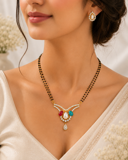 Muktatrayi Pendant Set