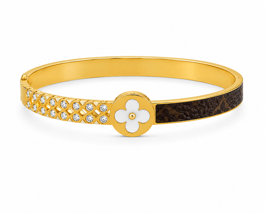 Nooré Clover