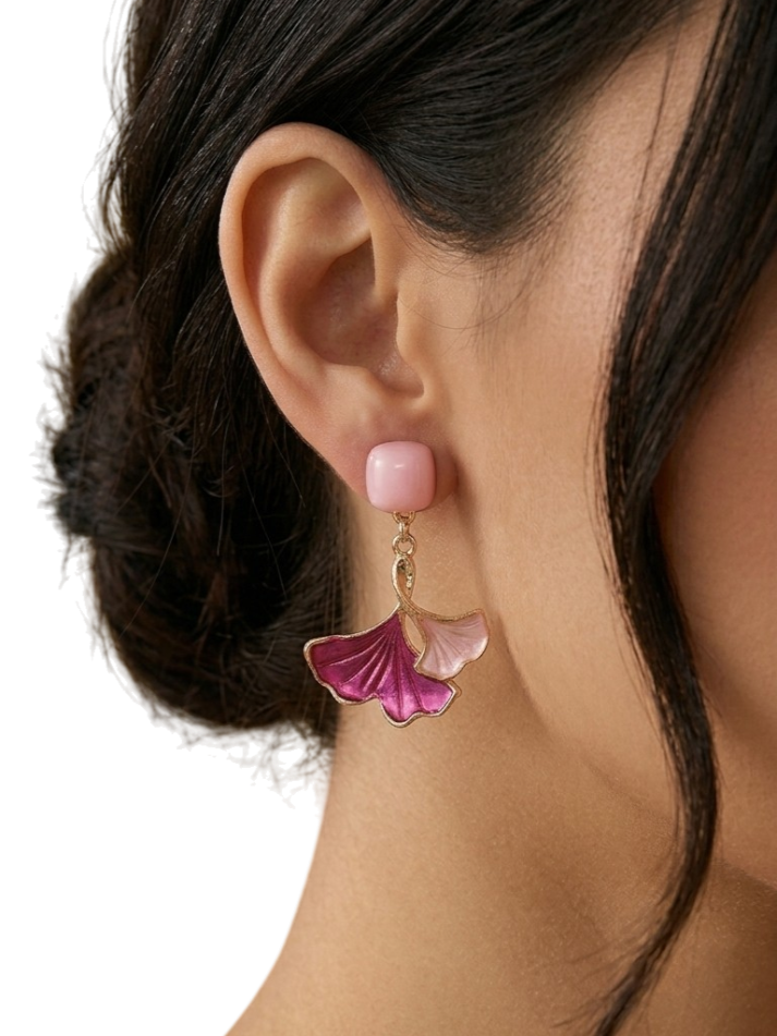 BLUSH PINK PETAL DROPS