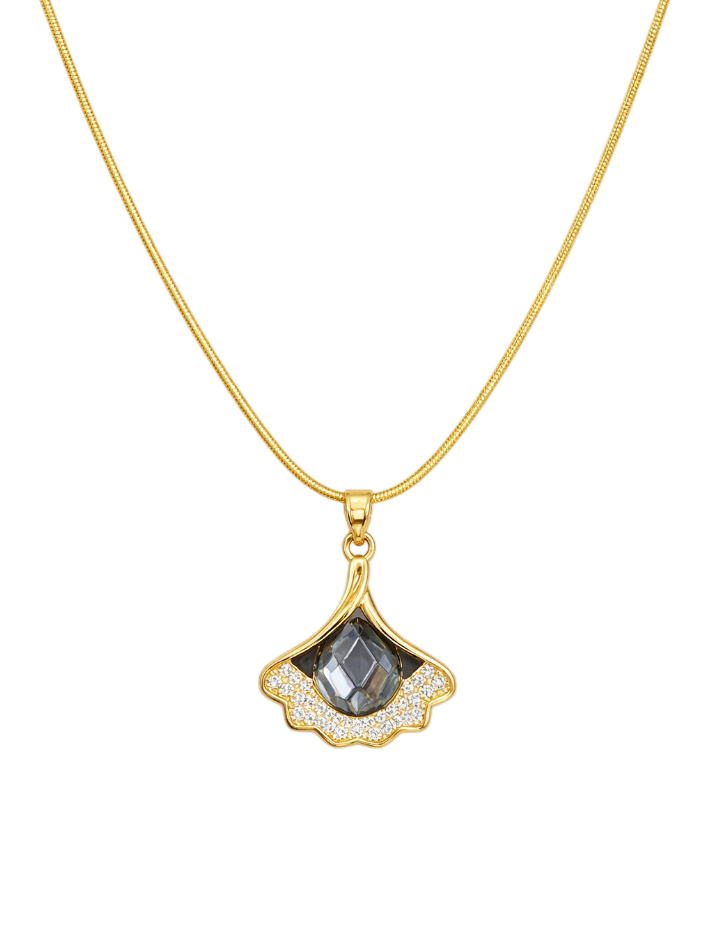 Midnight Petal Luxe Necklace 🖤✨