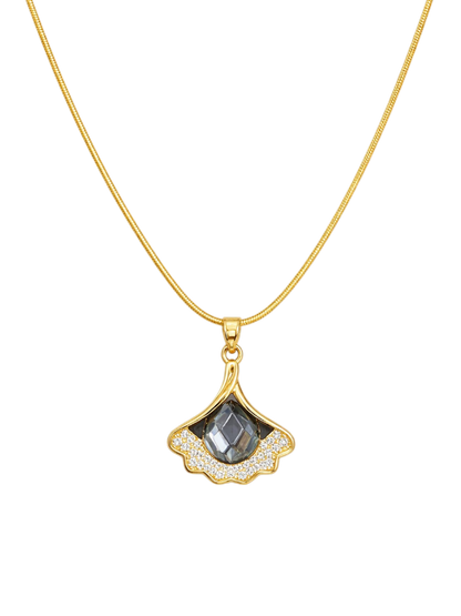 Midnight Petal Luxe Necklace 🖤✨