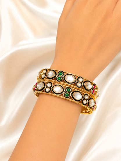 Zareen Kundan Noir Bangles