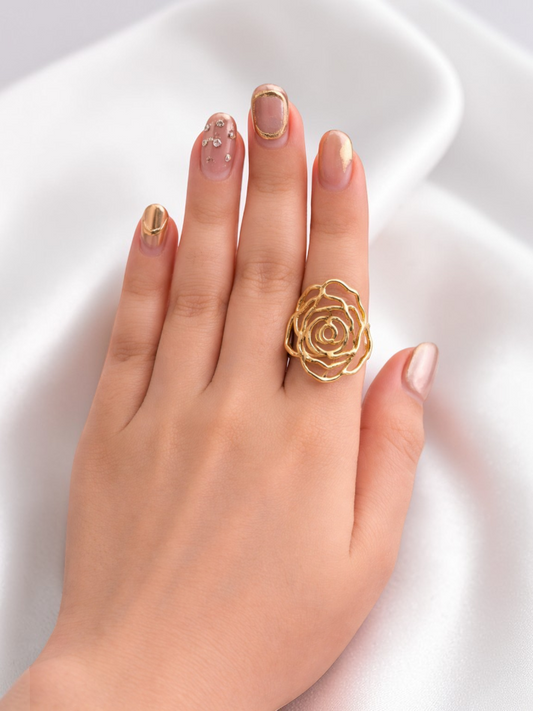 Golden Rose Outline Ring