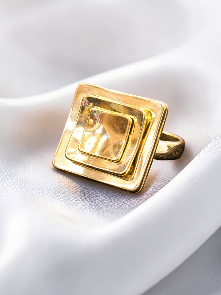 SQUARE UP RING